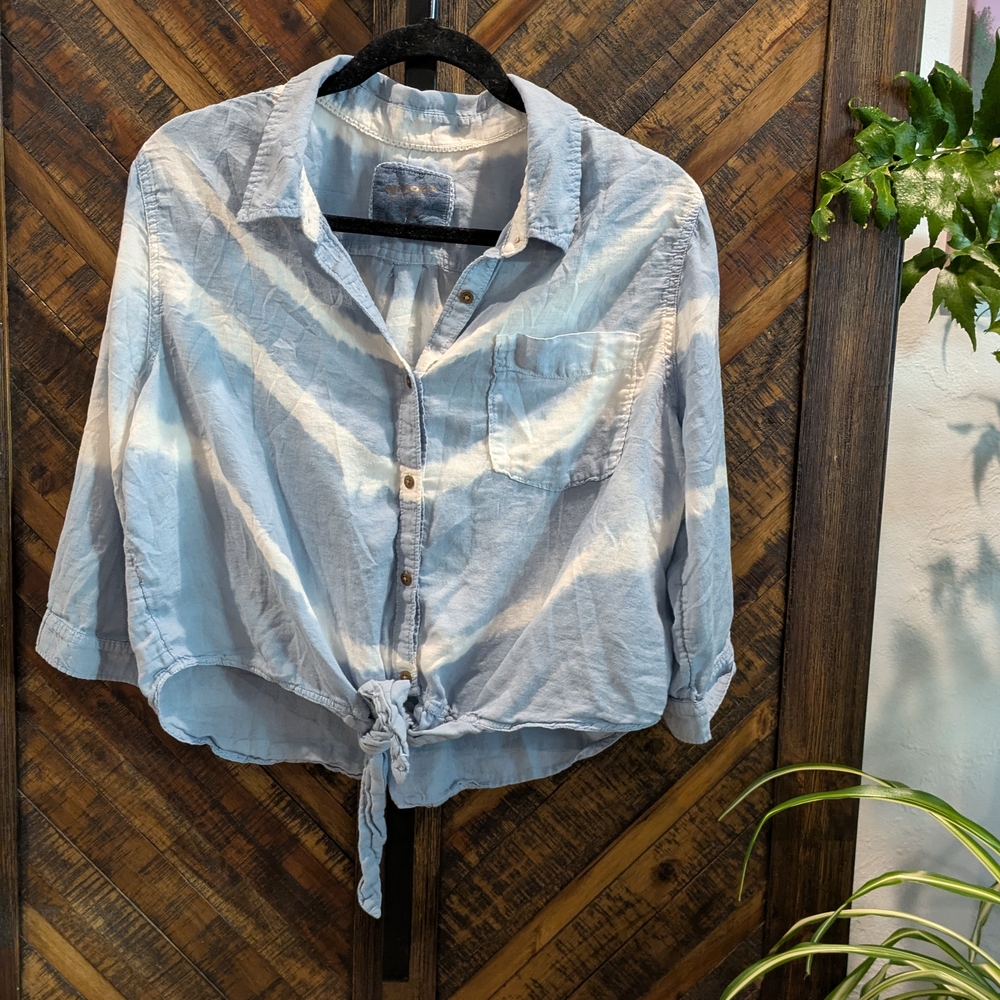 Arizona Jean Company Sky Blue Tie-Front Blouse